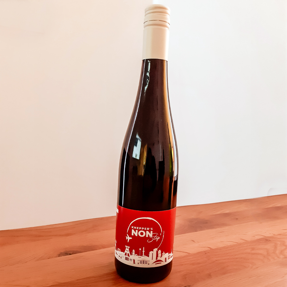Kneppers NonStop - Cuvee Halbtrocken - 0,75 Liter